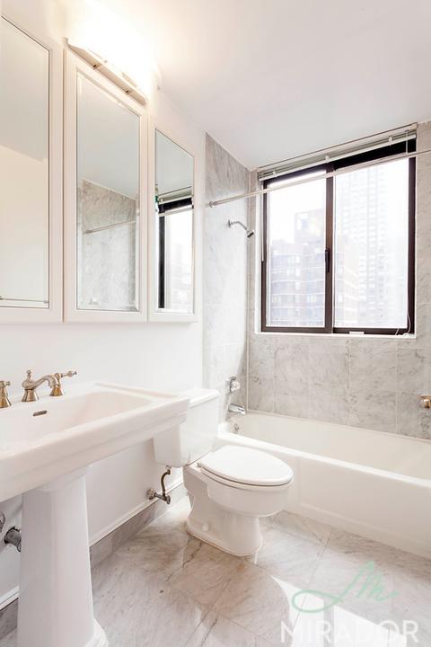 2894 Shaffer Ave, Cincinnati, OH 45211 photo 7