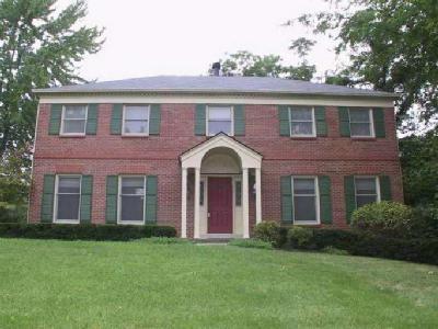 3 Hollow Oak Ct, Blue Ash, OH 45241 photo 3