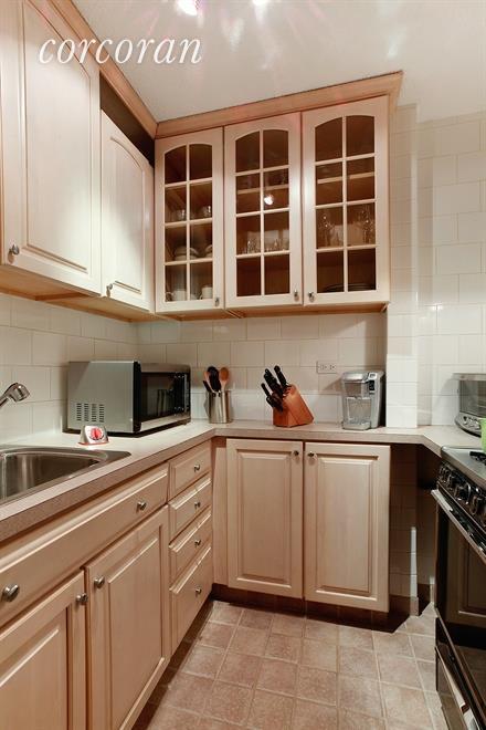9516 Trafford Ct, Cincinnati, OH 45231 photo 4