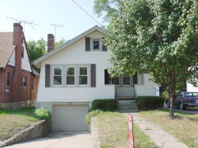 6929 Bramble Ave, Cincinnati, OH 45227 photo 1