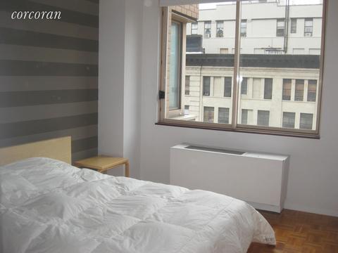 3951 Warwick Ave, Cincinnati, OH 45229 photo 8