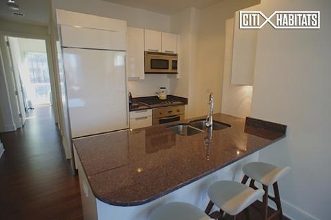 6691 Iris Ave, Cincinnati, OH 45213 photo 4