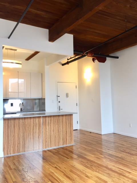 3061 Limestone Cir, Cincinnati, OH 45239 photo 1