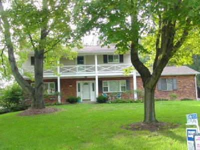 7864 Trailwind Dr, Montgomery, OH 45242 photo 1