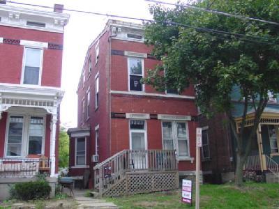 3223 Bishop St, Cincinnati, OH 45220 photo 1