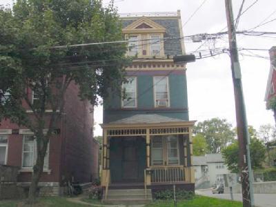 3225 Bishop St, Cincinnati, OH 45220 photo 1