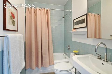 1016 Celestial St, Cincinnati, OH 45202 photo 6