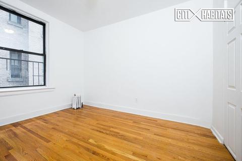 3351 Mchenry Ave, Cincinnati, OH 45225 photo 2