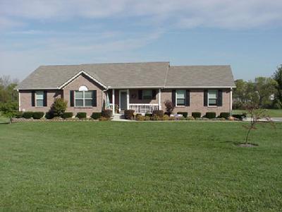 2558 Mounts Rd, Hamilton Township, OH 45039 photo 3