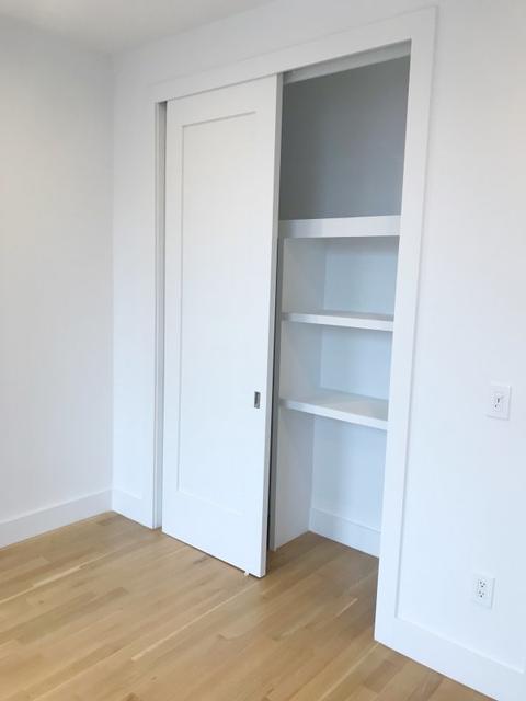 6841 Greenfield Dr, Cincinnati, OH 45224 photo 7