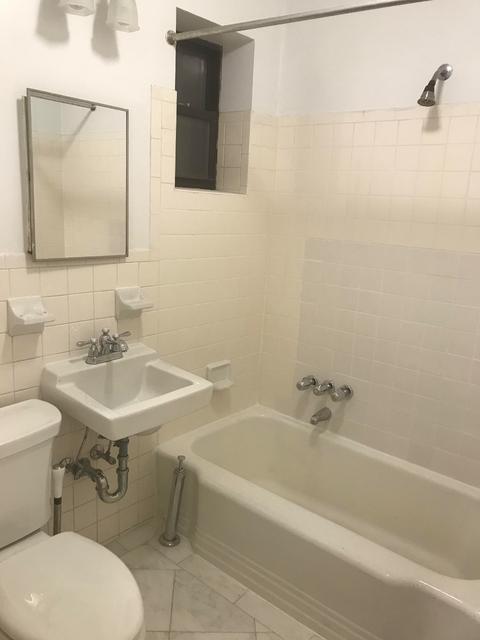 6593 Buckingham Pl, Cincinnati, OH 45227 photo 4