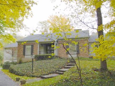 4975 Miami Rd, Cincinnati, OH 45243 photo 2