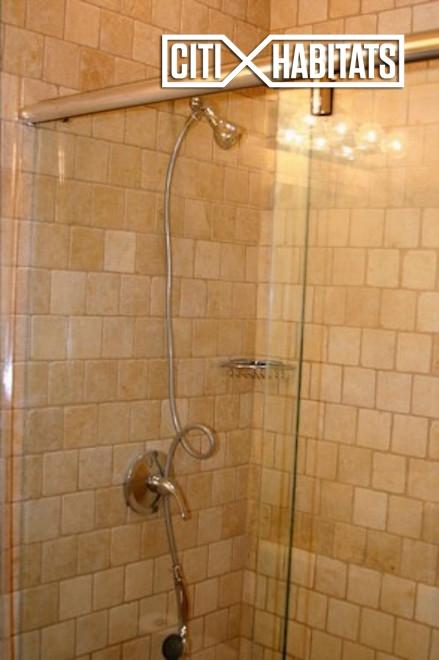 1776 Lawn Ave, Cincinnati, OH 45237 photo 4