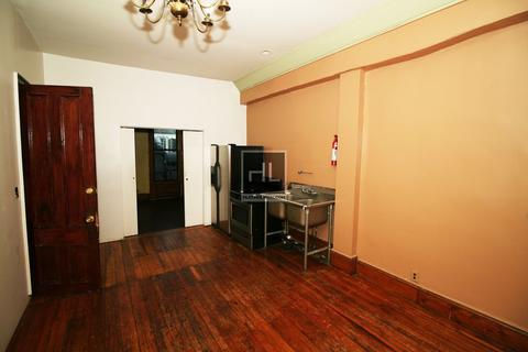 16 Damon Rd, Greenhills, OH 45218 photo 8