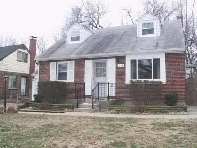 1093 Hempstead Dr, Cincinnati, OH 45231 photo 1