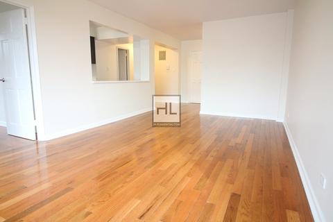 666 Regent Rd, Cincinnati, OH 45245 photo 5