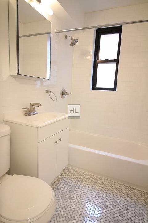 666 Regent Rd, Cincinnati, OH 45245 photo 15
