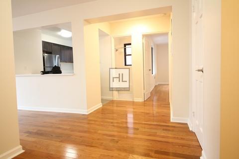 666 Regent Rd, Cincinnati, OH 45245 photo 16