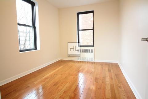 666 Regent Rd, Cincinnati, OH 45245 photo 12