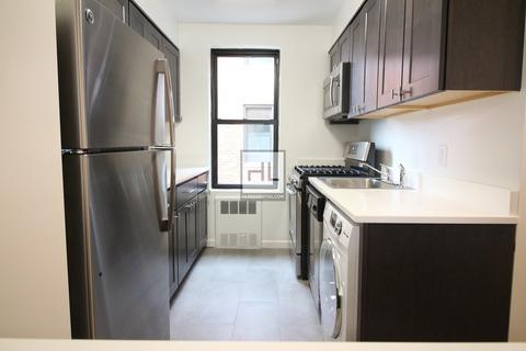 666 Regent Rd, Cincinnati, OH 45245 photo 9