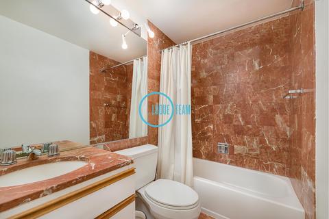 4504 Galbraith Rd, Cincinnati, OH 45236 photo 9