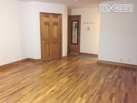 1023 Carson Ave, Cincinnati, OH 45205 photo 2