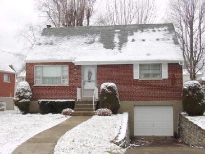 8377 Bobolink Dr, Cincinnati, OH 45231 photo 1