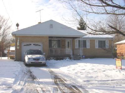 707 Danvers Dr, Forest Park, OH 45240 photo 1