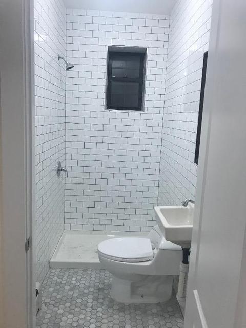 8875 Camargo Rd, Cincinnati, OH 45243 photo 7