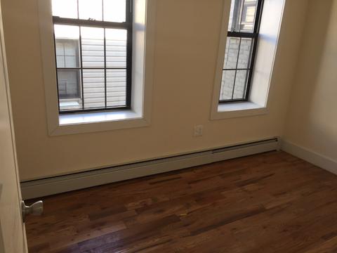 8875 Camargo Rd, Cincinnati, OH 45243 photo 6