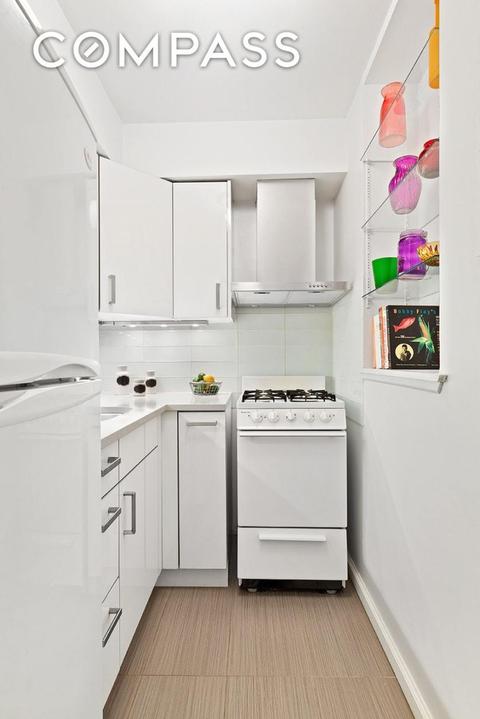 538 Ridgeway Ave, Cincinnati, OH 45229 photo 5