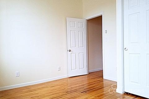844 Vandyke Ave, Cincinnati, OH 45226 photo 6