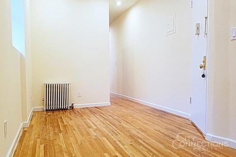 844 Vandyke Ave, Cincinnati, OH 45226 photo 4
