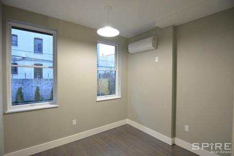 4627 Chickering Ave, Cincinnati, OH 45232 photo 8