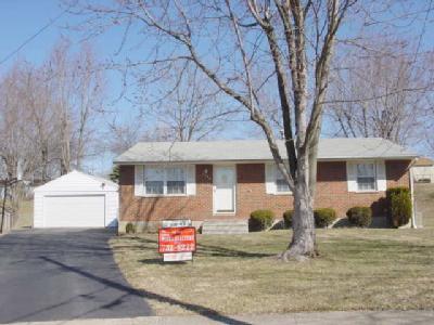 4430 Erickson Ct, Cincinnati, OH 45244 photo 2