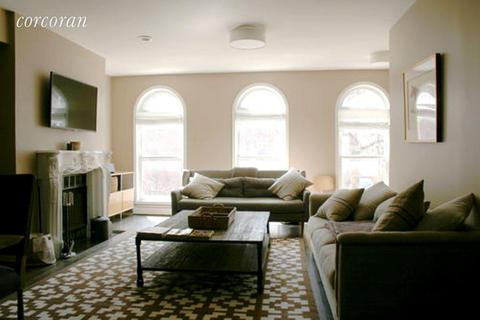 754 Mendon Hill Ln, Cincinnati, OH 45244 photo 4