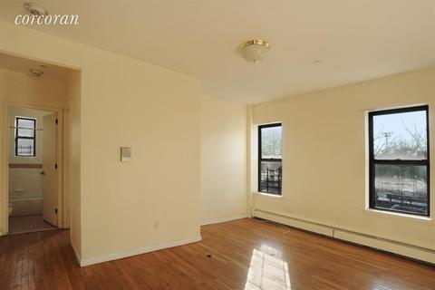 3860 Evers Ave, Cincinnati, OH 45205 photo 2