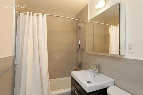 3023 Hull Ave, Cincinnati, OH 45211 photo 7