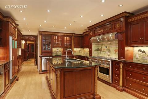 3135 Mchenry Ave, Cincinnati, OH 45211 photo 6