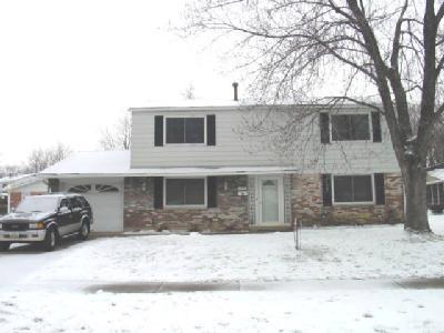 11897 Algiers Dr, Cincinnati, OH 45246 photo 3