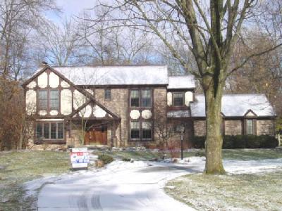 8230 Pinecove Ct, Cincinnati, OH 45249 photo 1