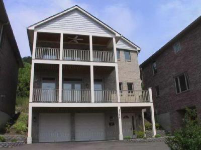 2328 Riverside Dr, Cincinnati, OH 45202 photo 1