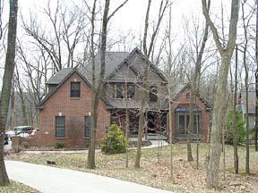 2383 Devils Backbone Rd, Cincinnati, OH 45233 photo 1