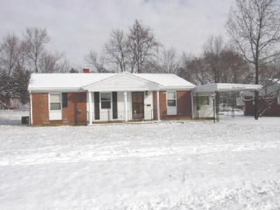 792 Crowden Dr, Cincinnati, OH 45224 photo 2