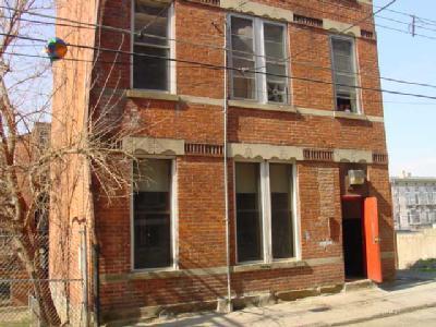 211 Peete St, Cincinnati, OH 45202 photo 3