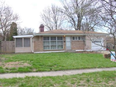 791 Converse Dr, Forest Park, OH 45240 photo 2