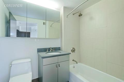 3264 Lambert Pl, Cincinnati, OH 45208 photo 9