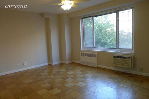 3441 Stathem Ave, Cincinnati, OH 45211 photo 4
