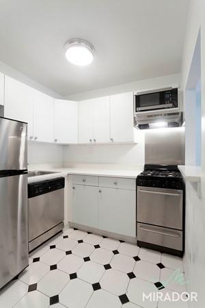 576 Jonas Dr, Cincinnati, OH 45238 photo 4