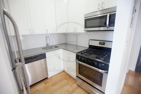 8756 Daly Rd, Cincinnati, OH 45231 photo 1